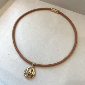 NWOT! Tory Burch Cognac Leather/ Gold Charm Choker Necklace